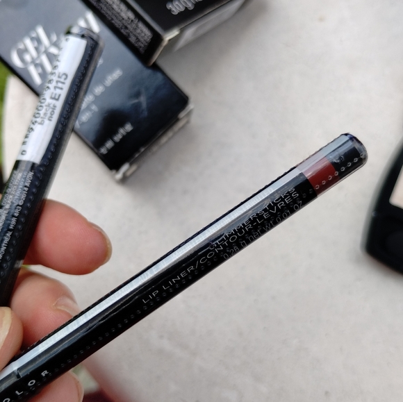 Avon Makeup Set - Picture 5 of 13